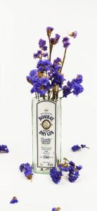 Bottle Eden: il riciclo creativo del vetro Bottle Eden: il riciclo creativo del vetro
