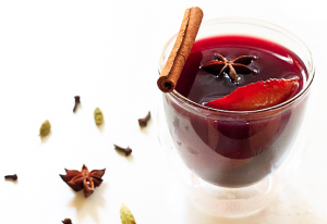 RICETTA DI NATALE: VIN BRULÈ RICETTA DI NATALE: VIN BRULÈ